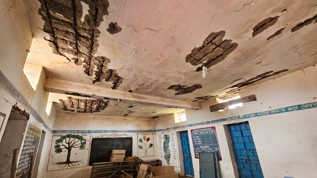 बारिश ने खोली मुख्यमंत्री जतन योजना की पोल, करोड़ों खर्च करने के बाद भी स्कूल भवनों में हो रहा सीपेज…