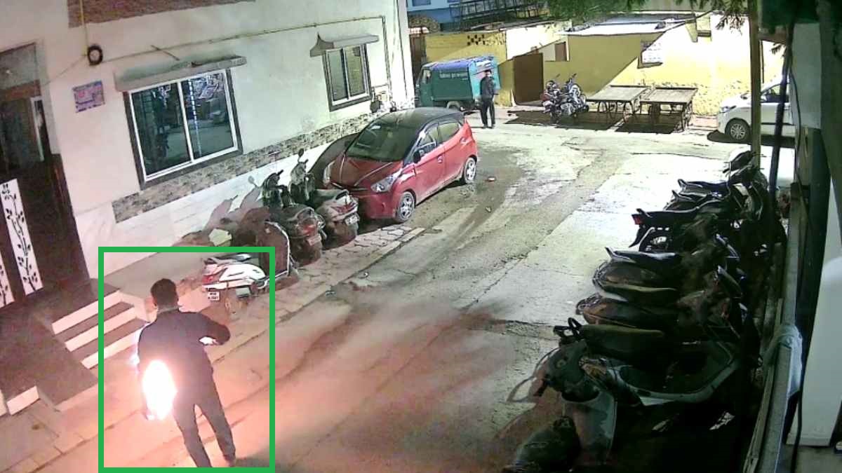 पाकिस्तानी लड़की ने शादी के 5 साल बाद दिया धोखा: दूसरे से चल रहा था अफेयर, ससुराल पहुंचकर युवक ने खुद को लगाई आग, इलाज के दौरान मौत