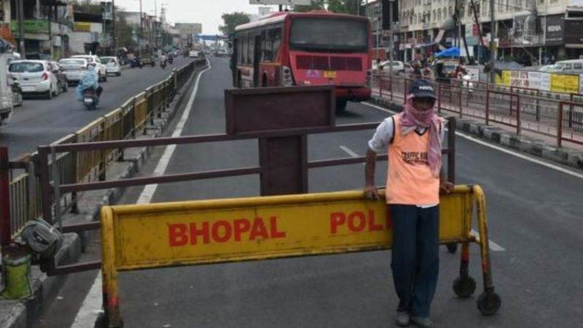 बीआरटीएस कॉरिडोर तोड़ने का काम शुरू: लालघाटी से बैरागढ़ तक तोड़ा जाएगा, CM डॉ मोहन ने दिए थे निर्देश