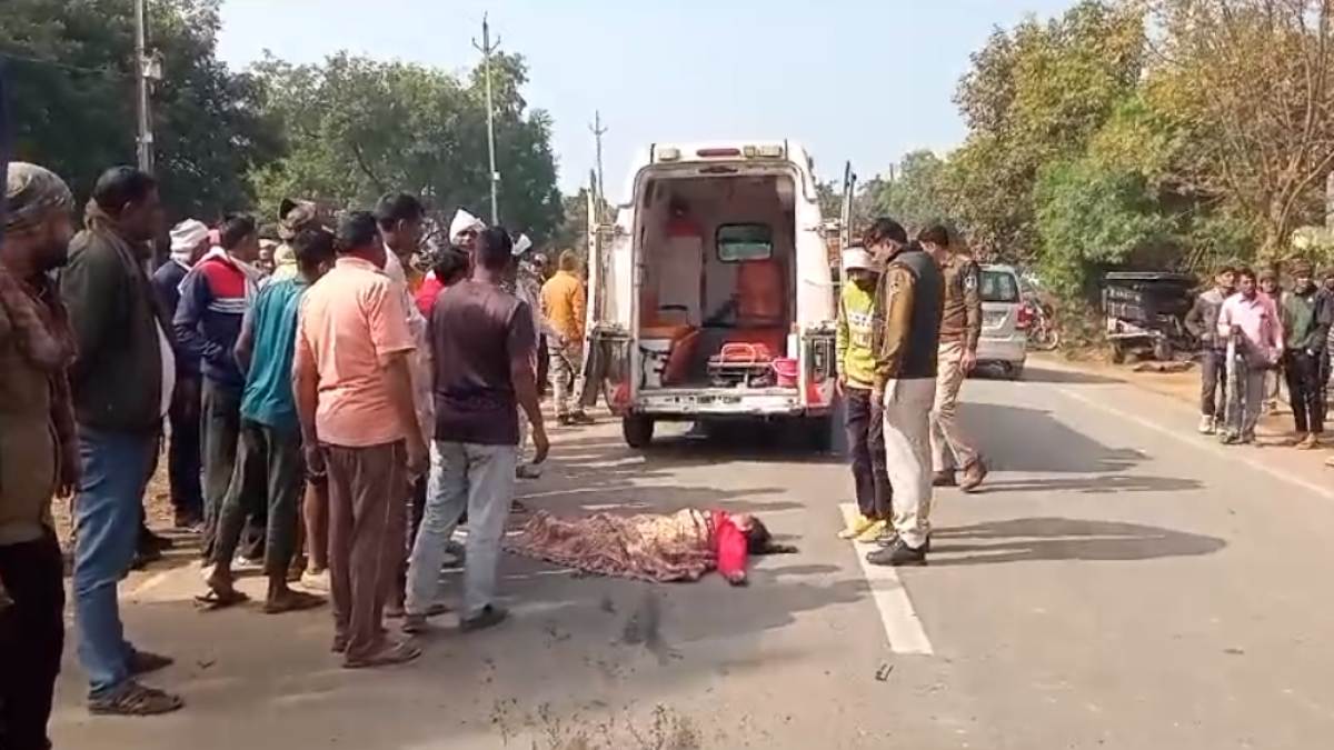 ईंट से भरी ट्रैक्टर ट्राली ने ई रिक्शा को मारी टक्कर: एक महिला की मौके पर हुई मौत, चार महिलाएं घायल, दो की हालत गंभीर