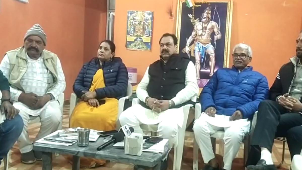 कांग्रेस से निकाले जाने के बाद नेताओं ने उठाए सवाल: कमलनाथ ने EVM को ठहराया था जिम्मेदार, फिर मैहर प्रत्याशी की हार के लिए रामनिवास दोषी क्यों ?
