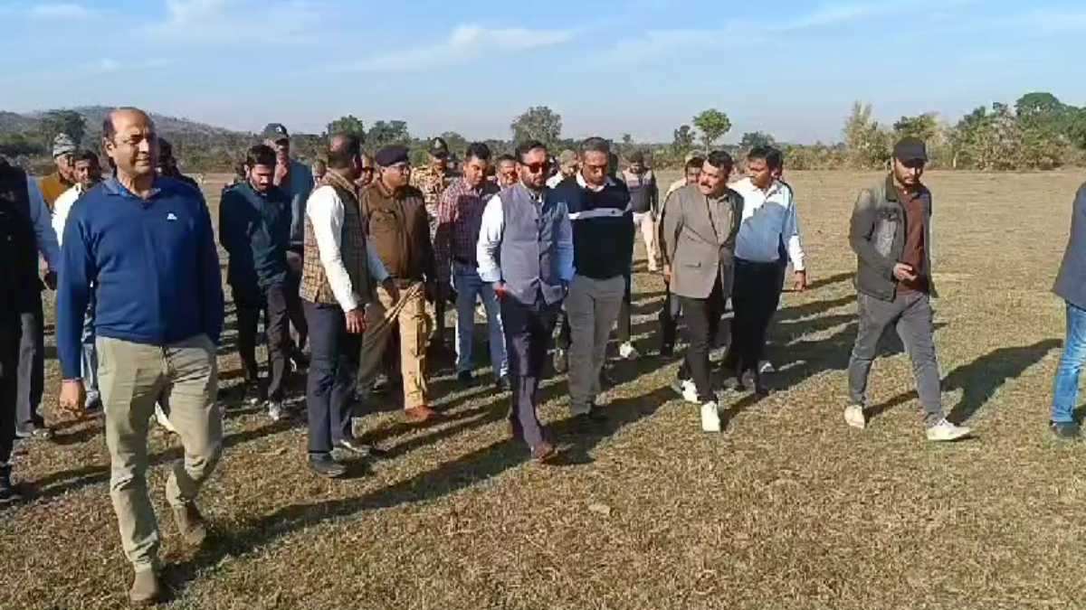 MP News: सीएम माेहन के प्रस्तावित दौरे को लेकर तैयारियों में जुटा जिला प्रशासन, कलेक्टर अनुराग वर्मा ने लिया जाजया