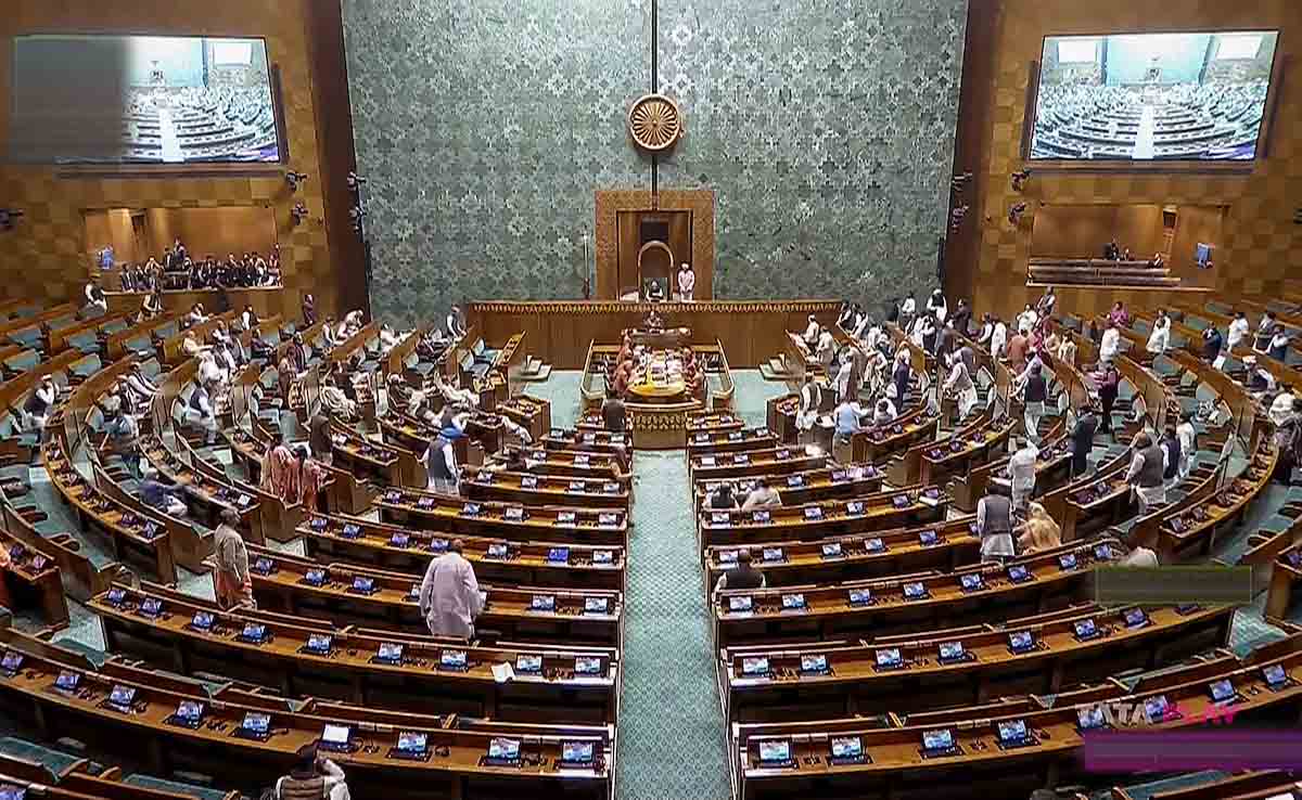 सरकार का बड़ा फैसला , बजट सत्र से पहले रद्द होगा सभी सांसदों का निलंबन