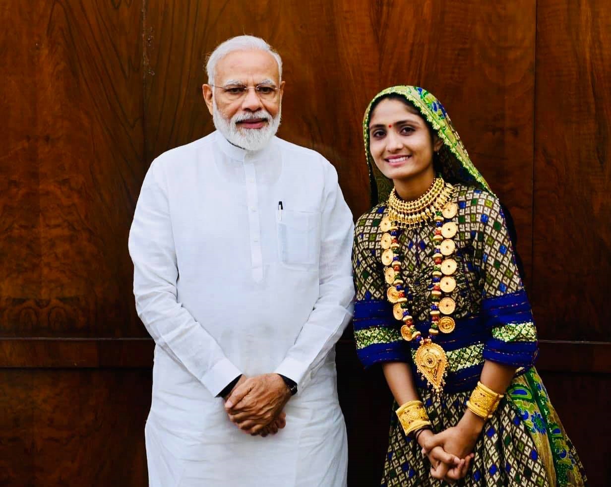 भगवान श्रीराम के इस नए भजन को सुनकर पीएम Modi बोले- भावविभोर दिया Geeta Ben Rabari ने
