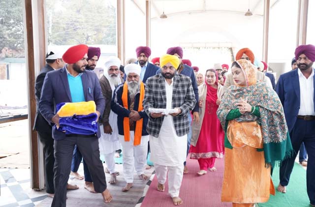 संगरूर विधायक के बेटे की पहली लोहड़ी, सीएम मान परिवार सहित हुए शामिल