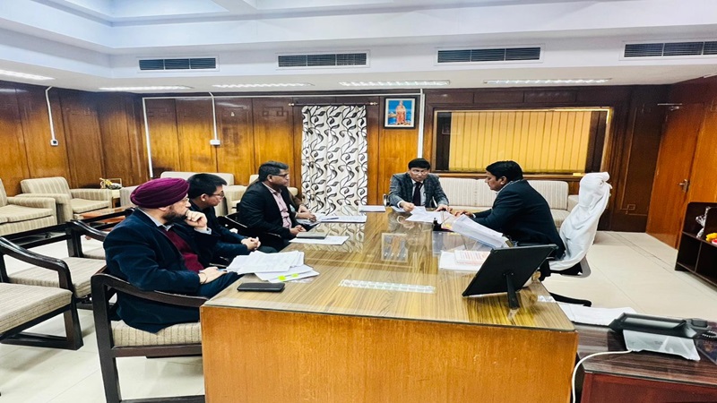 Rajasthan News: पदभार ग्रहण करते ही मंत्री अविनाश गहलोत ने पोस्ट मेट्रिक छात्रवृति पर की चर्चा