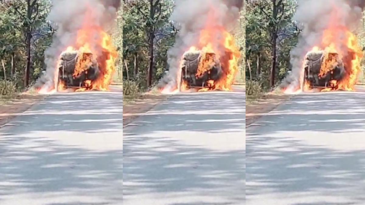 CG BREAKING : चलते ट्रक में लगी आग, धू-धूकर जल गया वाहन, देखिए VIDEO