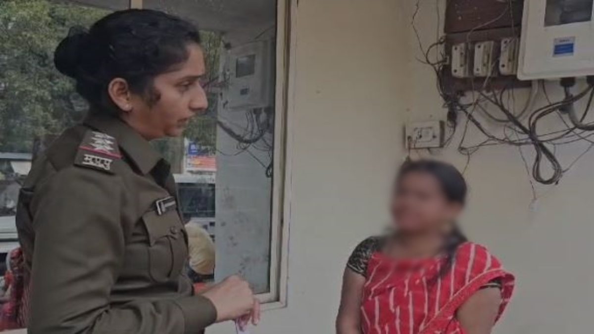 ‘तू मेरे सामने बकरी और मैं ऊंट’: थाने पहुंचा अनोखा मामला, पत्नी के छोटे कद की वजह से पति देना चाहता है divorce 
