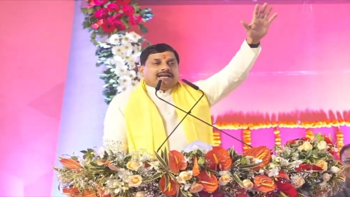 जबलपुर को सीएम की सौगात: 400 करोड़ के विकास कार्यों का किया भूमिपूजन, कहा- PM मोदी का नाम लेने भर से शरीर में आ जाता है रोमांच
