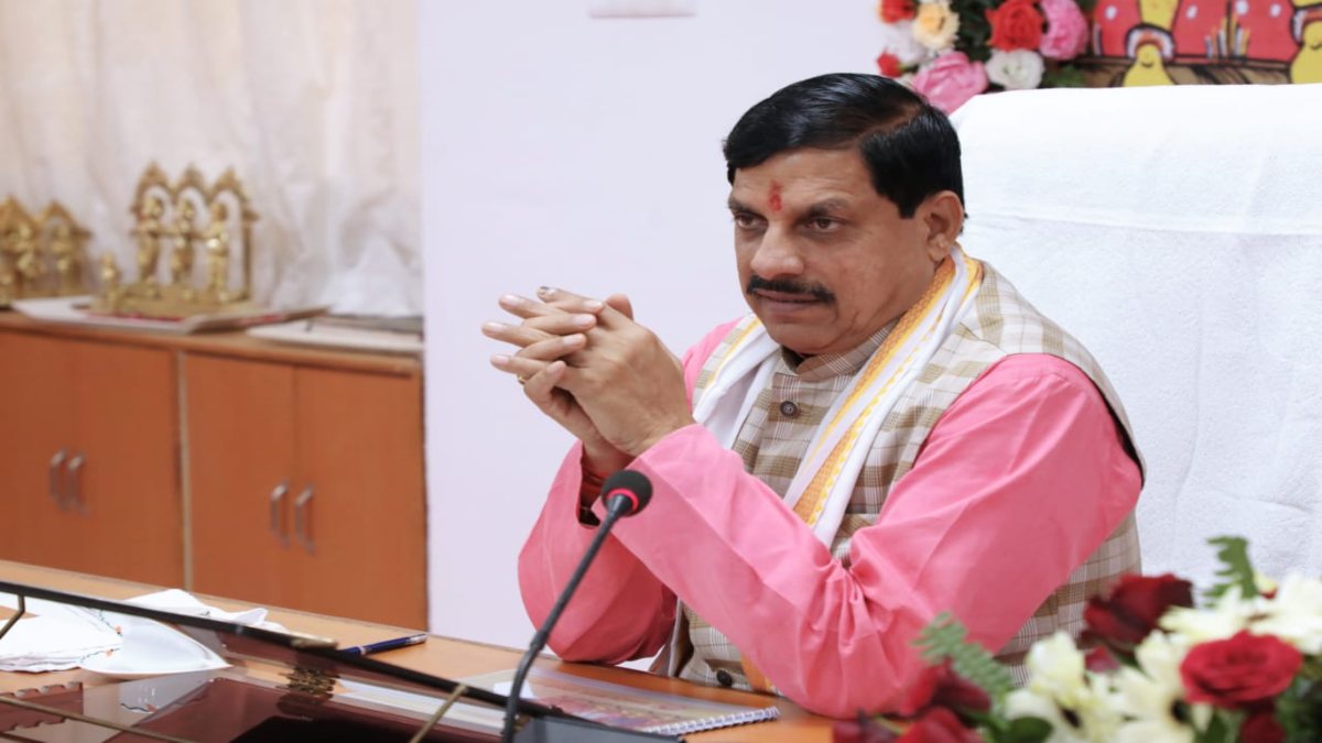 श्रीरामचंद्र पथगमन न्यास की पहली बैठक संपन्न, CM ने कहा-चित्रकूट का अयोध्या की तरह होगा विकास