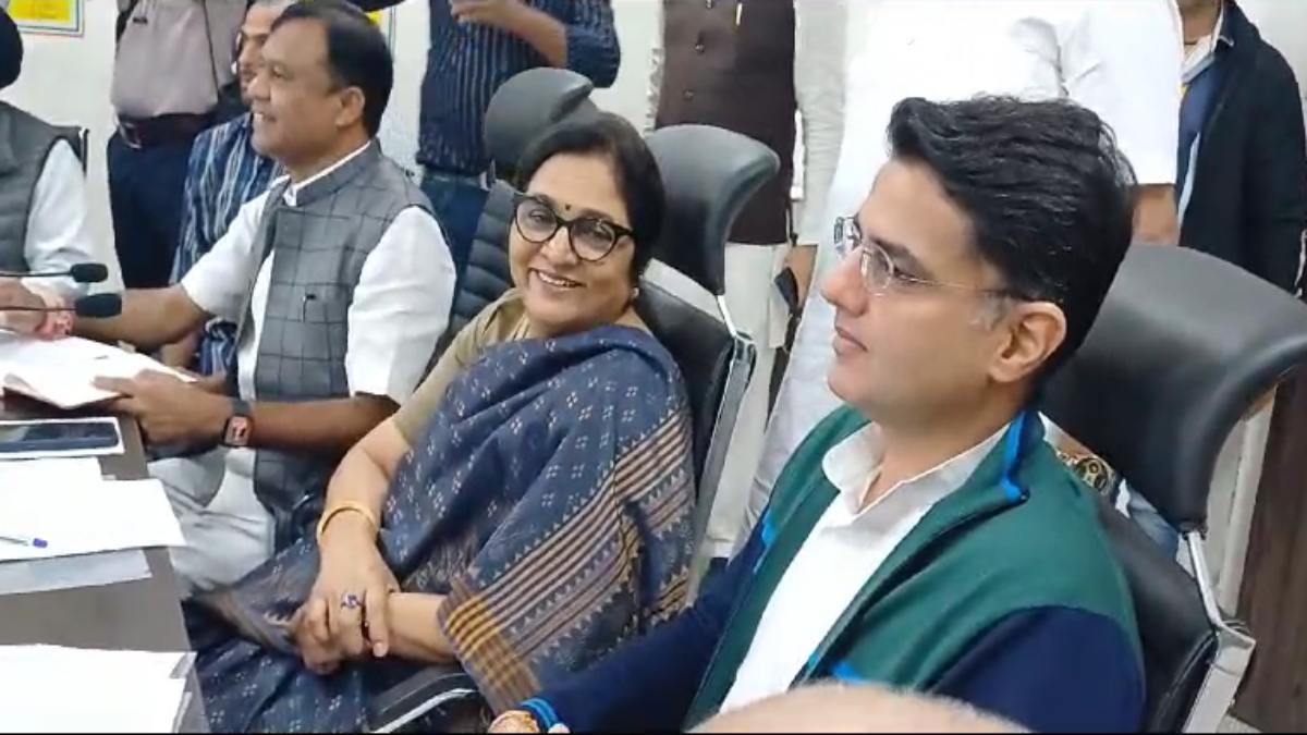 कांग्रेस बैठक : छत्तीसगढ़ के 3-4 दबंग नेताओं को लोकसभा चुनाव लड़ना चाहिए, पूर्व CM से भी किया है आग्रह – रजनी पाटिल