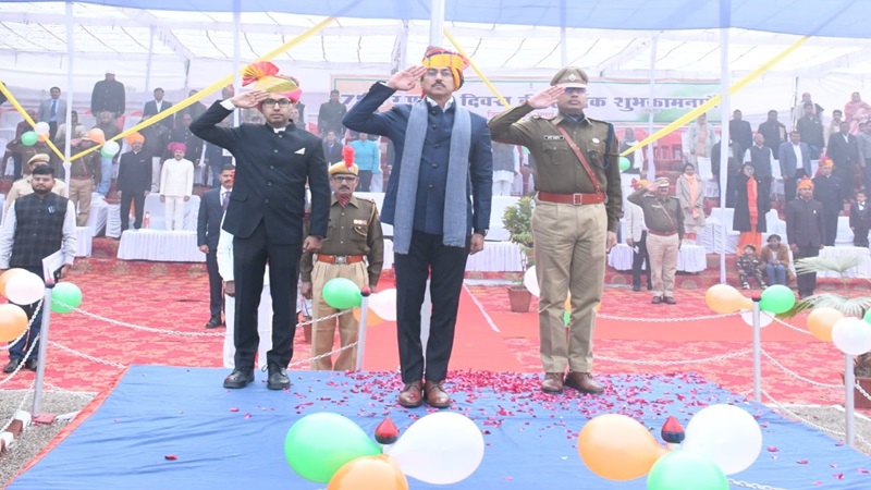 Rajasthan News: आज सशक्त और समृद्ध नए भारत के साथ पूरी दुनिया हाथ मिलाती है: राज्यवर्धन राठौड़