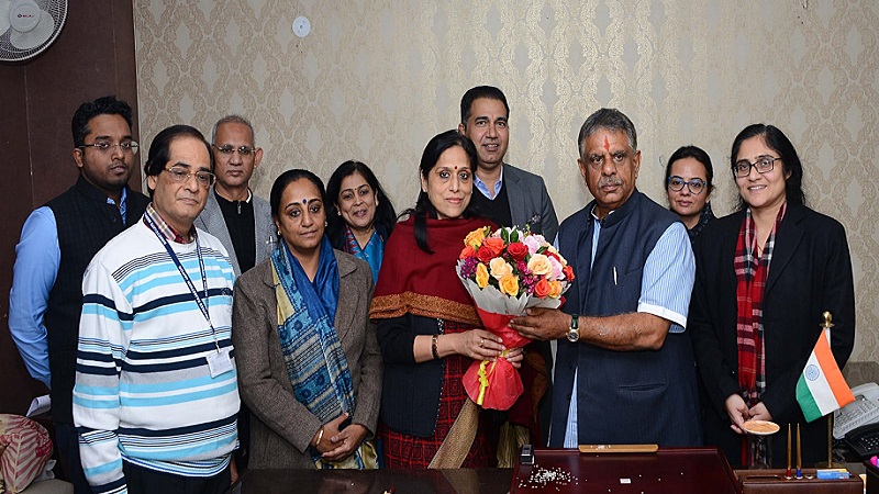 Rajasthan News: मानवीय दृष्टिकोण से काम कर लाएं क्रांतिकारी बदलाव – चिकित्सा मंत्री