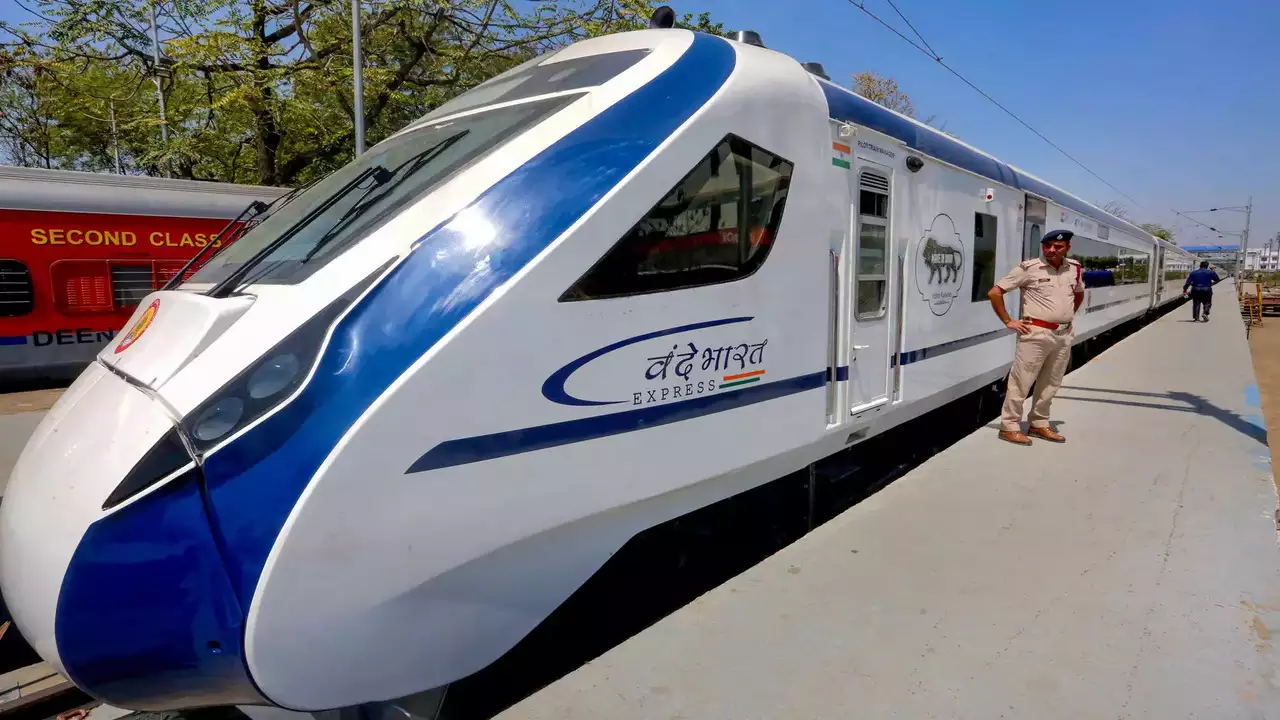 Rajasthan News: नई सेमी हाई स्पीड वन्दे भारत एक्सप्रेस ट्रेन की बुकिंग शुरू