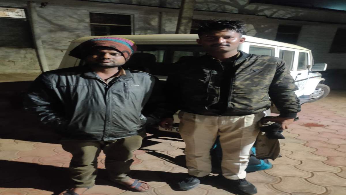 शराब के नशे में धुत ट्रक चालक ने एम्बुलेंस का रोका रास्ता; चालक ने बनाया वी़डियो, पुलिस ने किया गिरफ्तार