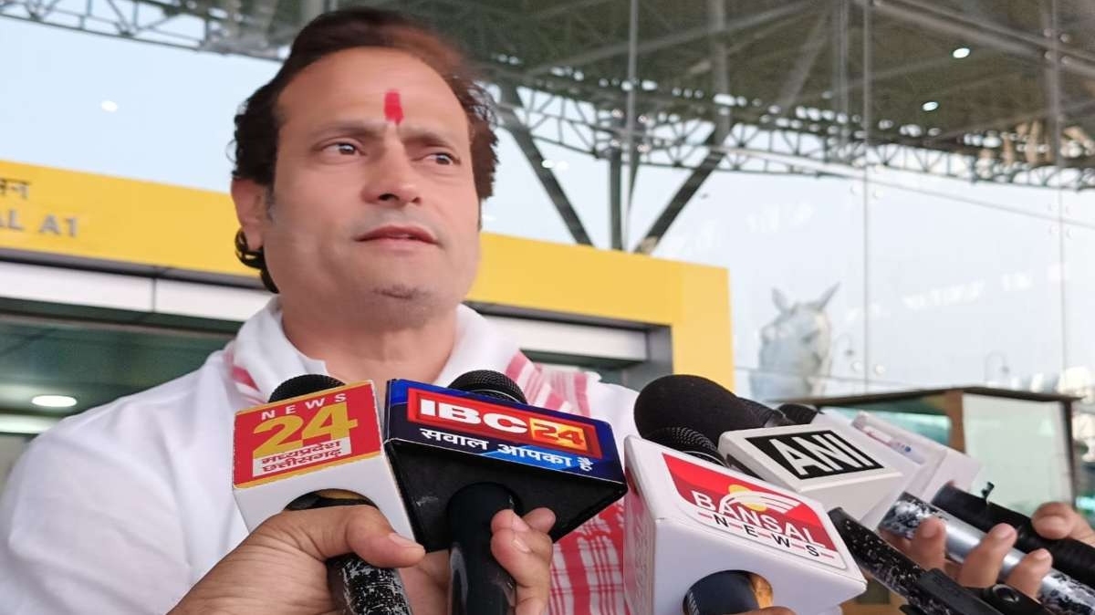 विकास उपाध्याय ने BJP पर कसा तंज : अयोध्या में प्राण प्रतिष्ठा की तैयारी पर बोले- पूजा-पाठ और धार्मिक अनुष्ठान हमें परंपरा में मिले हैं, किसी के बोलने या बताने से नहीं