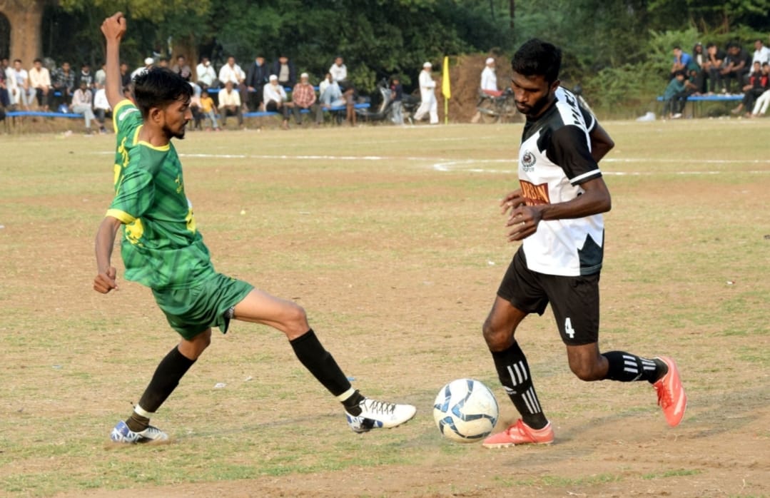 Football : पहली बार ऑल इंडिया गोल्ड कप फुटबॉल के फाइनल में पहुंचा YMFC, खिताबी मुकाबले में MEG बेंगलुरु से भिड़ंत आज