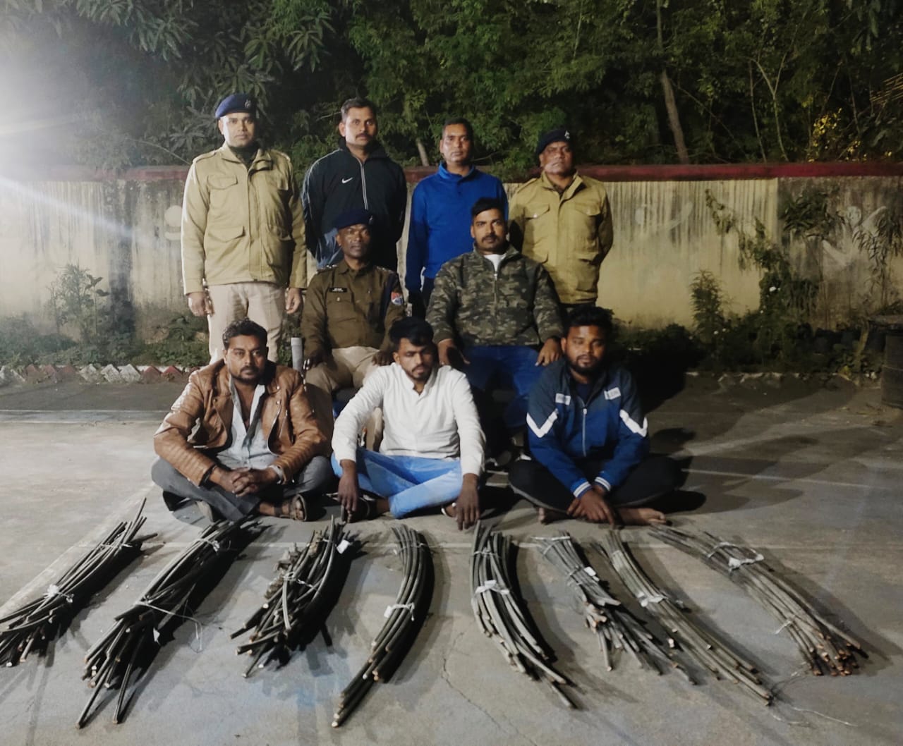 RPF Latest News: छत्तीसगढ़: 25000WT बिजली वाले रेलवे OHE केबल को चोरों ने काटा, जेल से मिला सुराग… गिरोह पकड़ाया