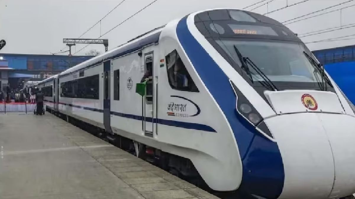 यात्रीगण कृपया ध्यान दें ! राजधानी से दिल्ली के रास्ते जाने वाली वंदे भारत एक्सप्रेस 4 दिन तक निरस्त, रिफंड के लिए करना होगा ये काम