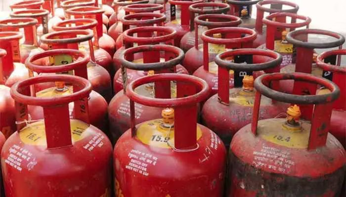 Rajasthan News: अगर आपको भी चाहिए 450 रुपये में गैस सिलेंडर तो जल्दी करें यह काम, 26 तक है समय