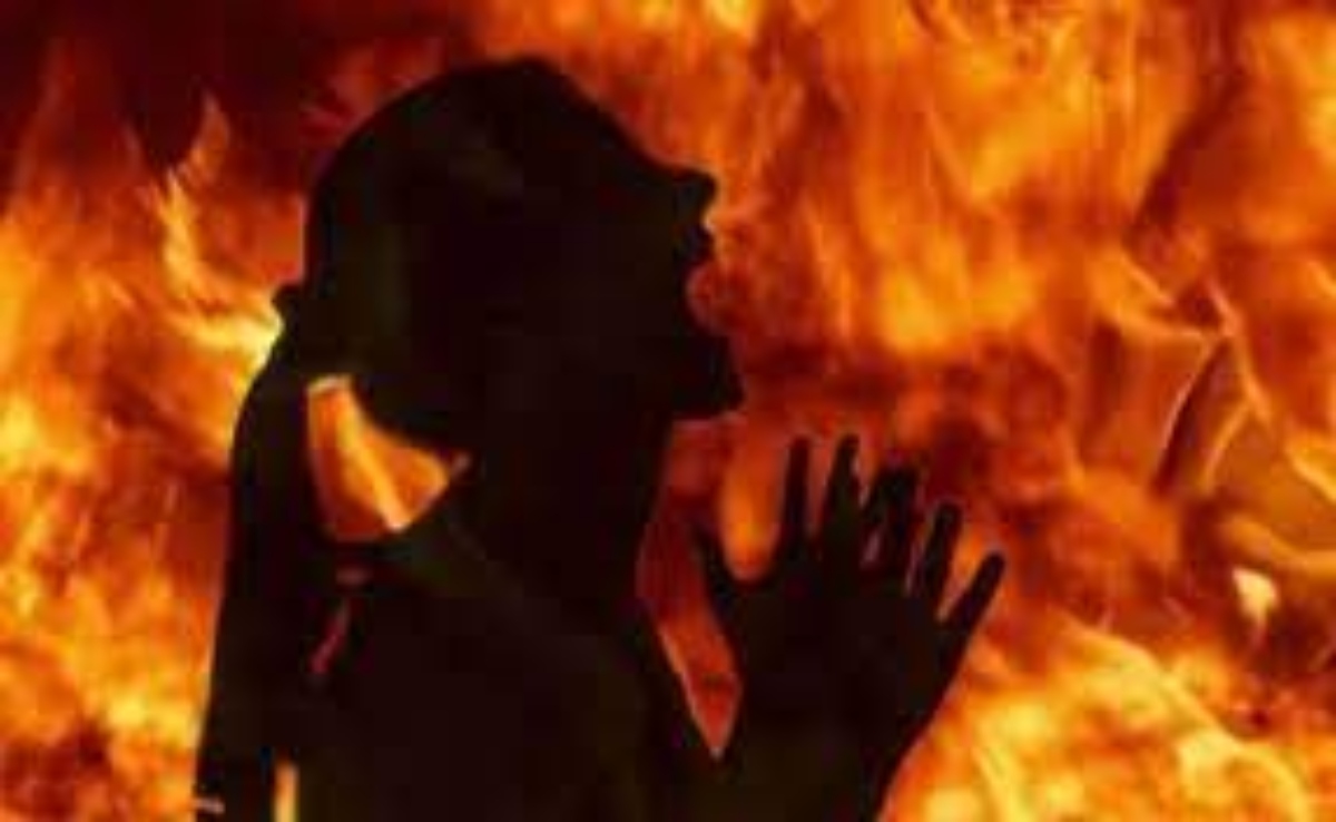 Odisha News: सोनपुर में महिला का अधजला शव बरामद, जांच शुरू