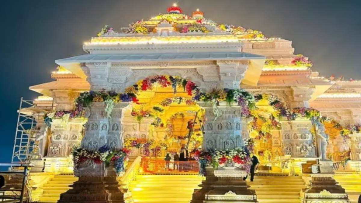 Ram Mandir : रंग-बिरंगे फूलों से सजा राम मंदिर, कल रामलला का प्राण प्रतिष्ठा समारोह में आएंगे 150 VIP गेस्ट