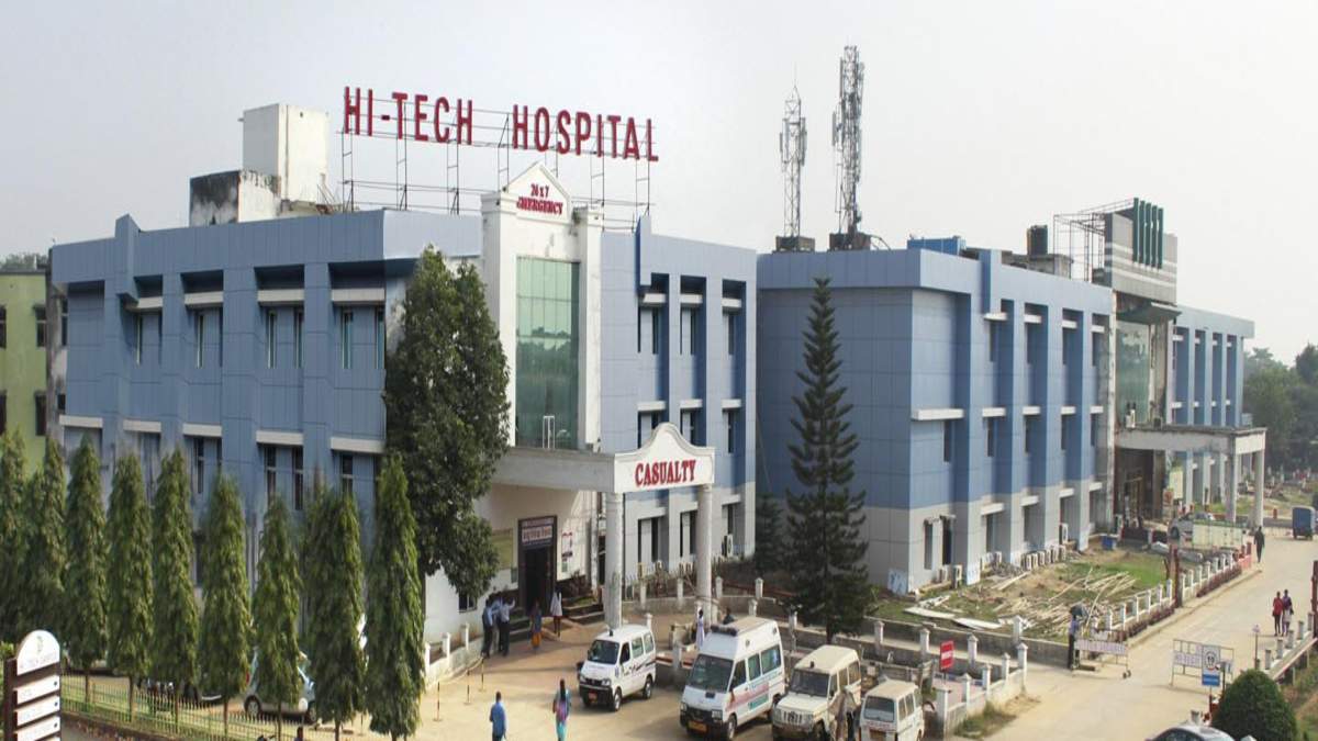 Hi-Tech Hospital : खुद को दिलीप बताने वाले घायल व्यक्ति की इलाज के दौरान मौत, परिवार वालों ने किया अंतिम संसकार …