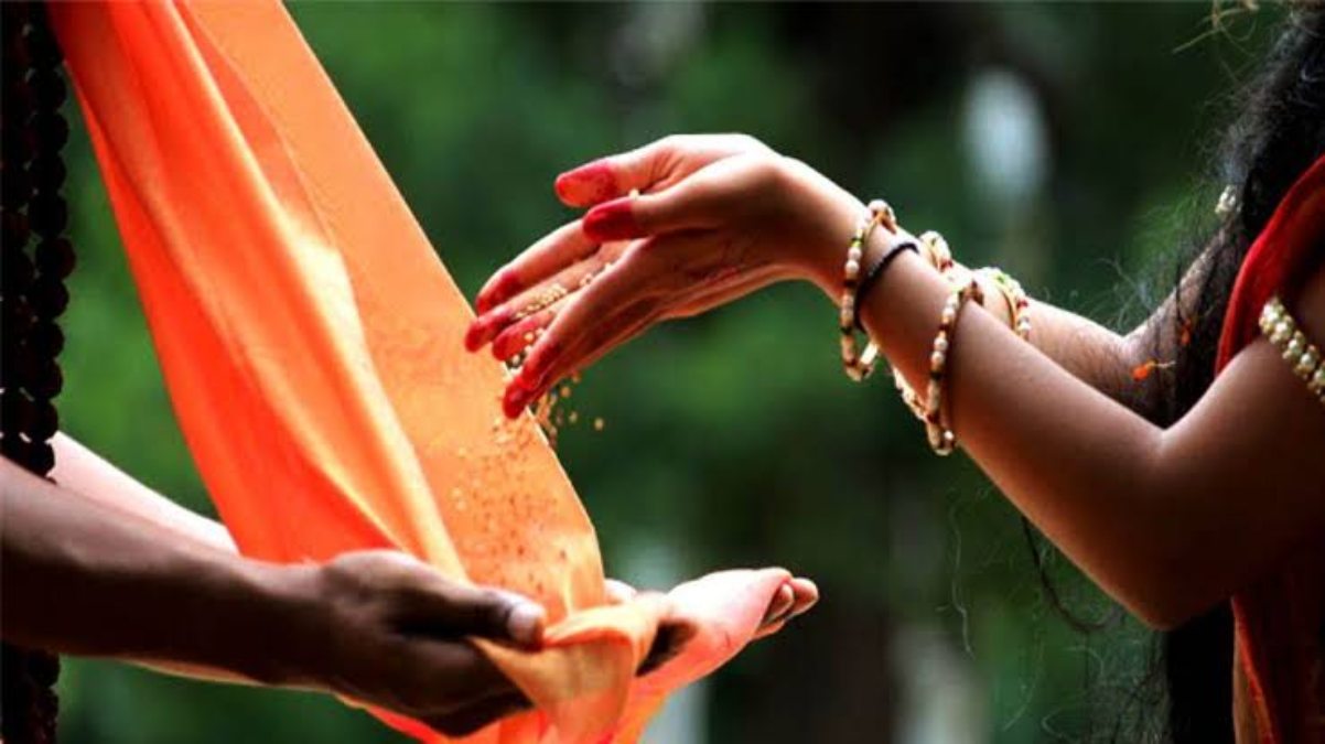 मकर संक्रांति पर राशि के अनुसार दान करने से मिलता है दान का सौ गुना, अभी से कर लेंगे तैयारी …