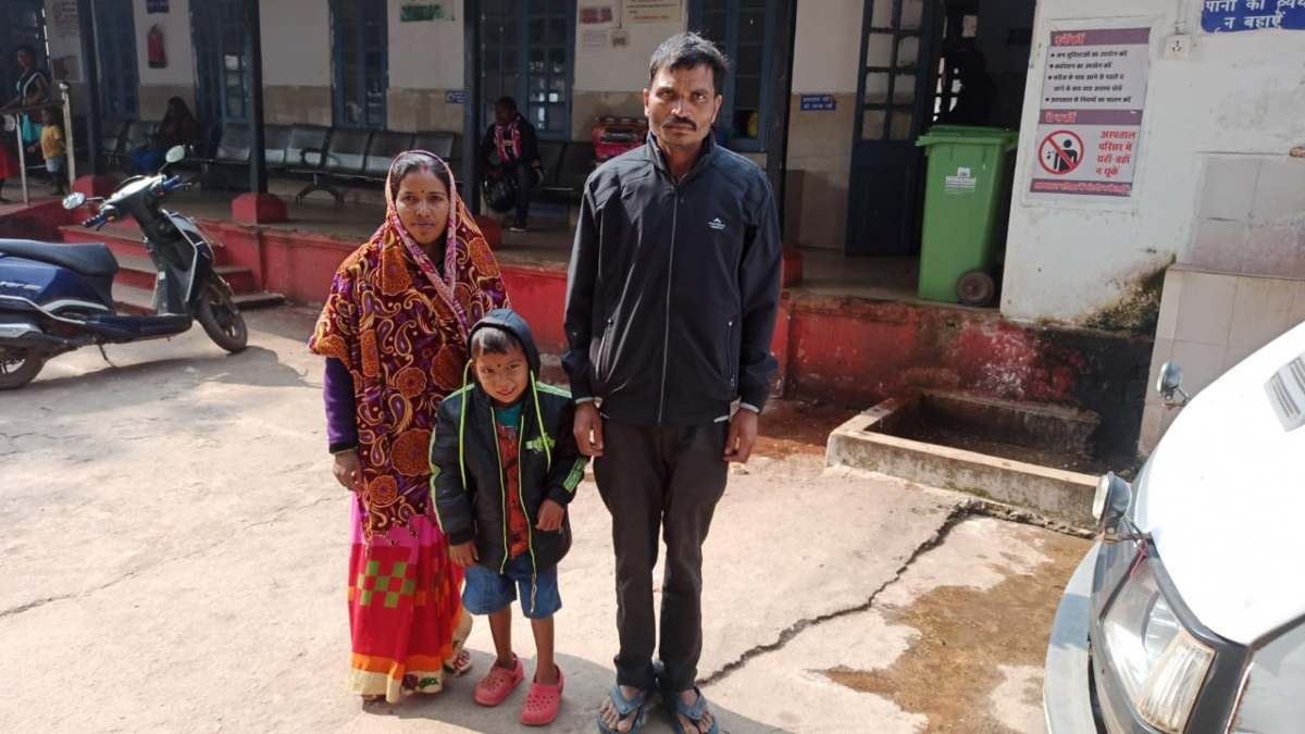 सीएम साय की पहल से जरूरतमंदों को मिल रही मदद : जन्म से क्लब फुट बीमारी से जूझ रहा दिगंबर, अब रायपुर मेडिकल कालेज में होगा निःशुल्क इलाज