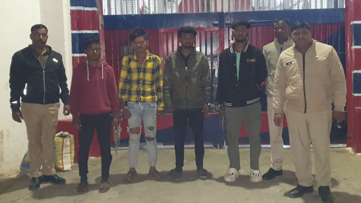 CG NEWS : लोको पायलट के साथ मारपीट कर लूटपाट, पुलिस ने मामले में 4 आरोपियों को किया गिरफ्तार