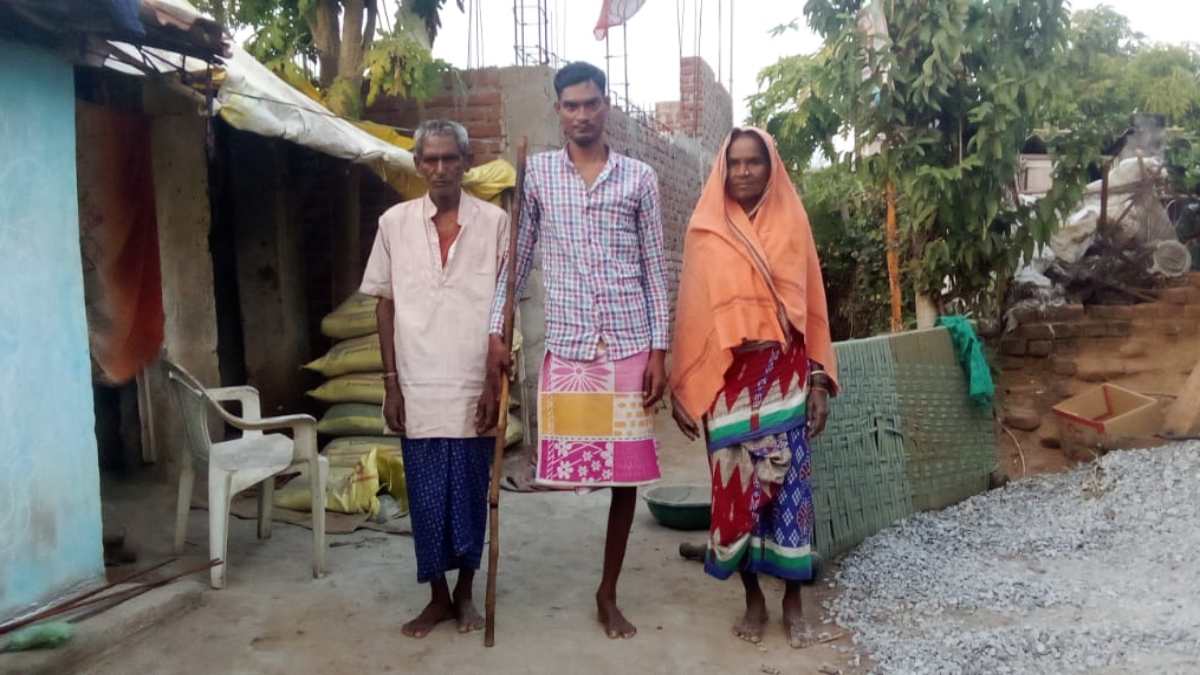 CG NEWS : सड़क हादसे में गंवाया पैर, टंकधर को नहीं मिली सरकारी मदद, पीएम और सीएम के नाम लिखा पत्र