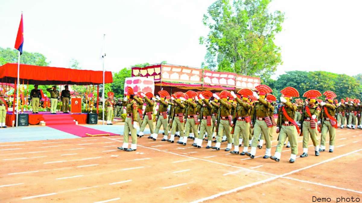 BSF अकादमी में दीक्षांत परेड: 45 नव आरक्षकों ने ली देश सेवा की शपथ, डायरेक्टर ने दी बधाई और शुभकामनाएं