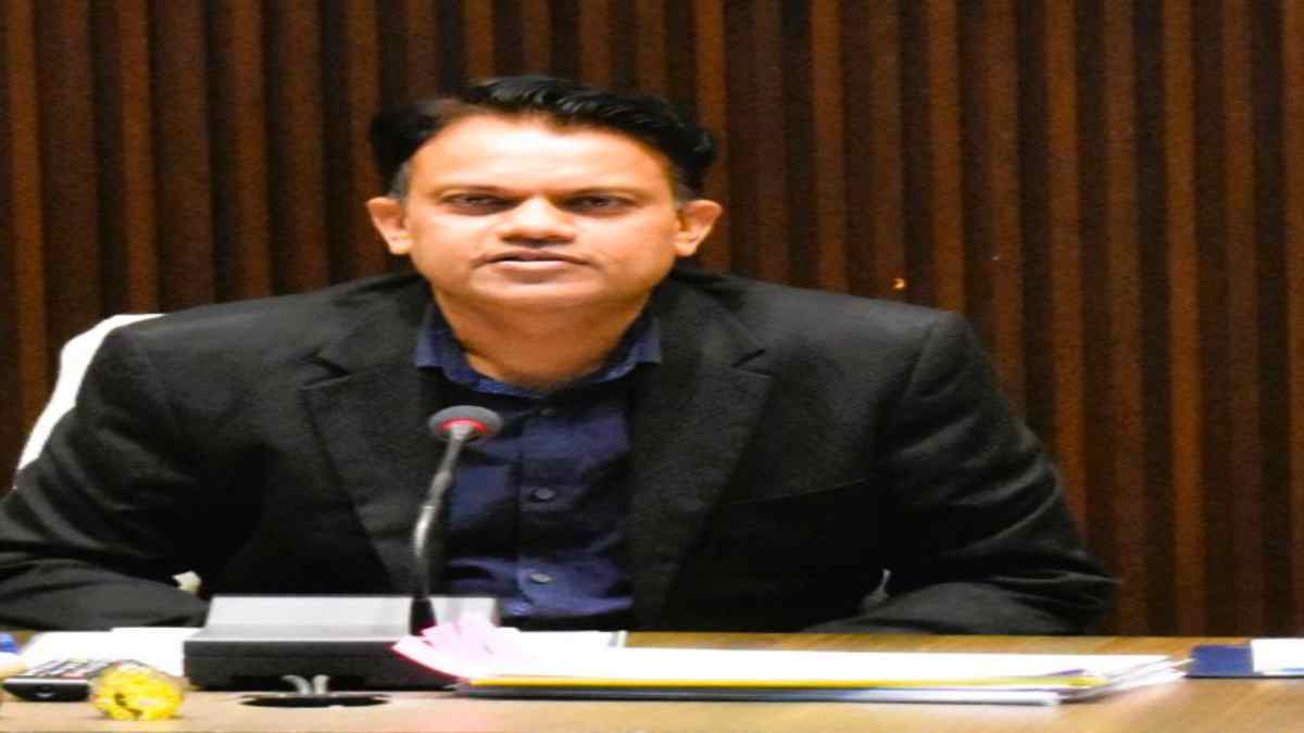 छत्तीसगढ़ में कलेक्टर की पहल : अब इस जिले में हफ्ते में 5 दिन लगेगा जनदर्शन, लोगों की समस्याओं को दूर करने अफसरों को सौंपी गई जिम्मेदारी