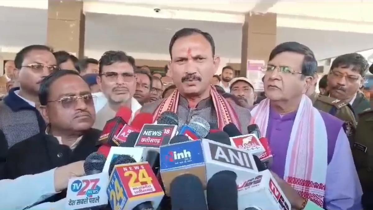 चरमराई स्वास्थ्य व्यवस्था: मेकाहारा में MRI-PET स्कैन तो DKS अस्पताल में ऑक्सीजन प्लांट ठप, स्वास्थ्य मंत्री जायसवाल ने मशीनों के टेंडर और प्लांट रिपेयर करने दिये निर्देश…