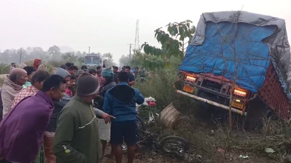 Odisha News : शराब लदे ट्रक ने बाइक को मारी टक्कर, एक की मौत, दूसरे की हालत गंभीर