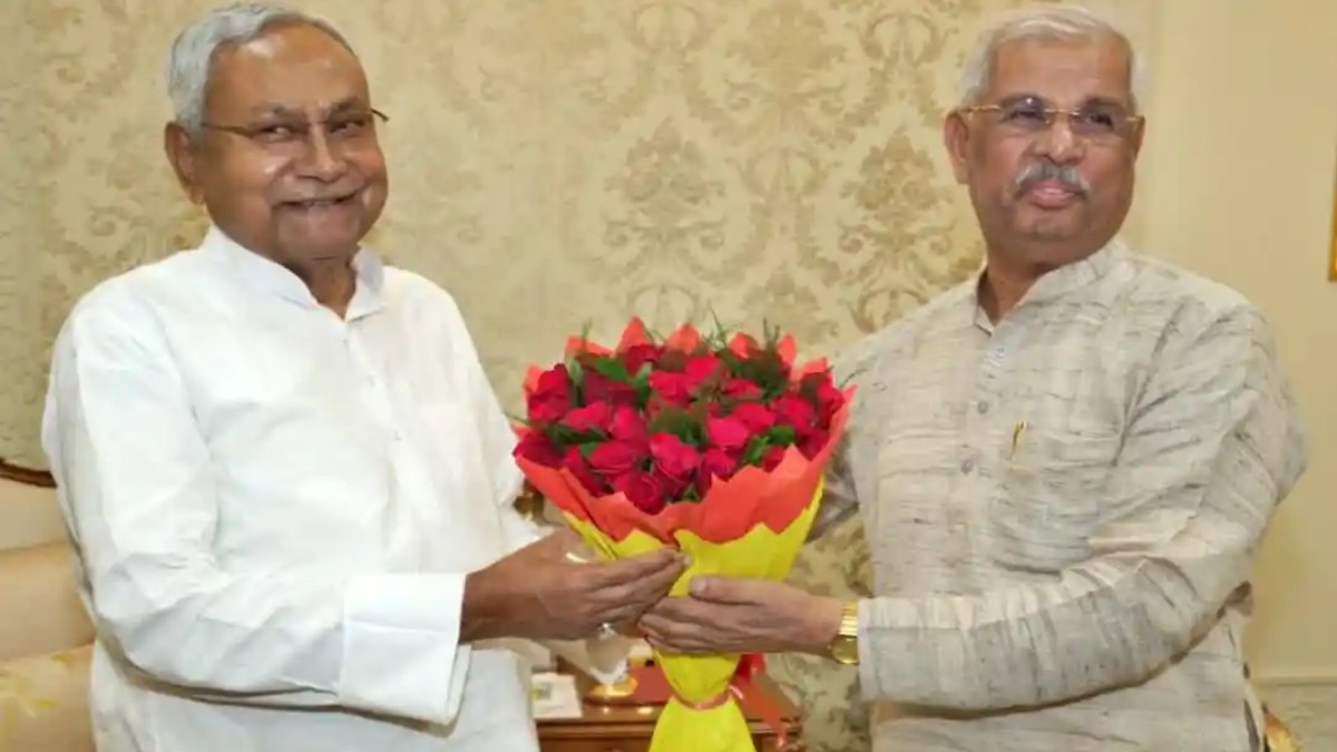 Bihar News : अचानक राज्यपाल से मिलने पहुंचे CM नीतीश कुमार, 40 मिनट हुई बैठक, जानिए क्या हुई चर्चा