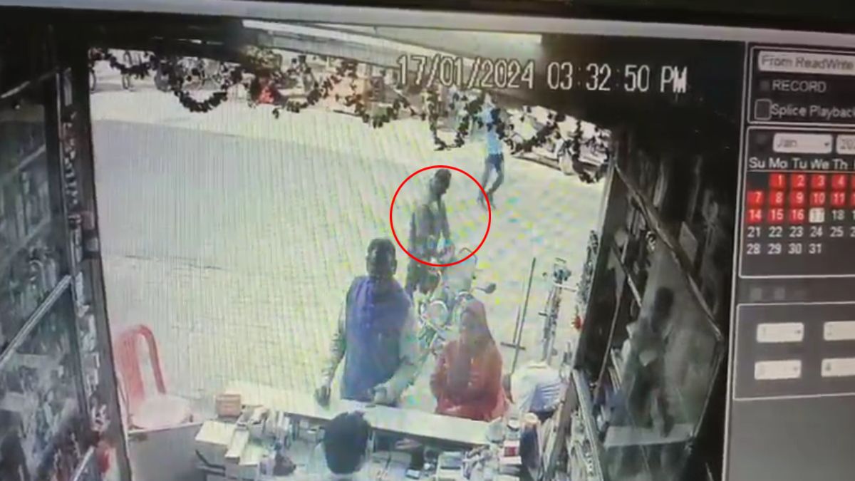 किसान से उठाईगिरी: पलक झपकते ही बदमाश ने डिग्गी से पार किया 40 हजार, वारदात CCTV में कैद