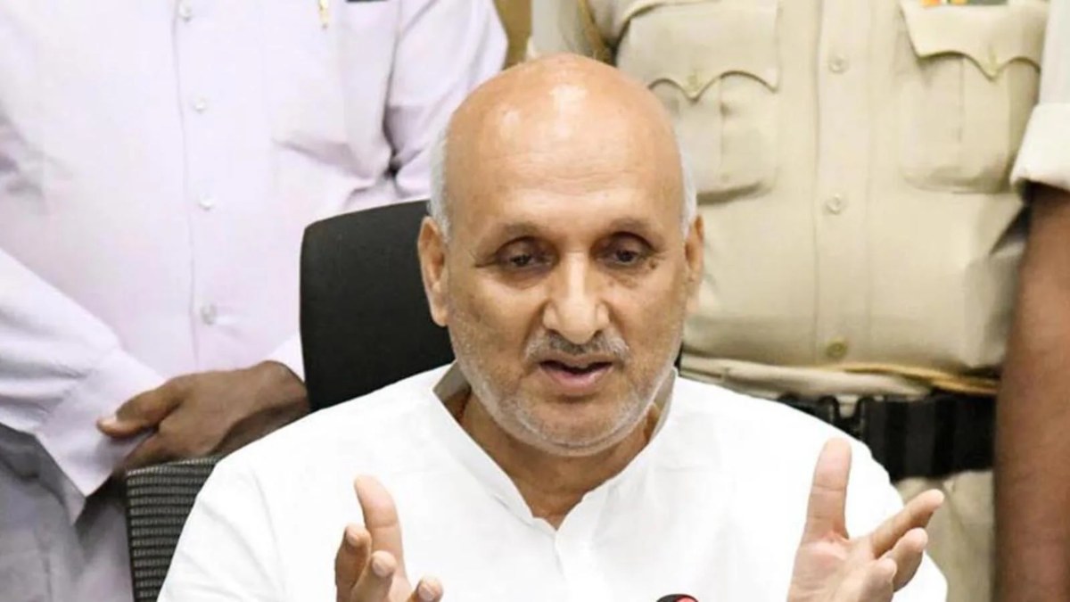 मंदिर का रास्ता मानसिक गुलामी की ओर लेकर जाएगा और स्कूल का मार्ग प्रकाश दिखाएगा – शिक्षा मंत्री डॉ. चंद्रशेखर