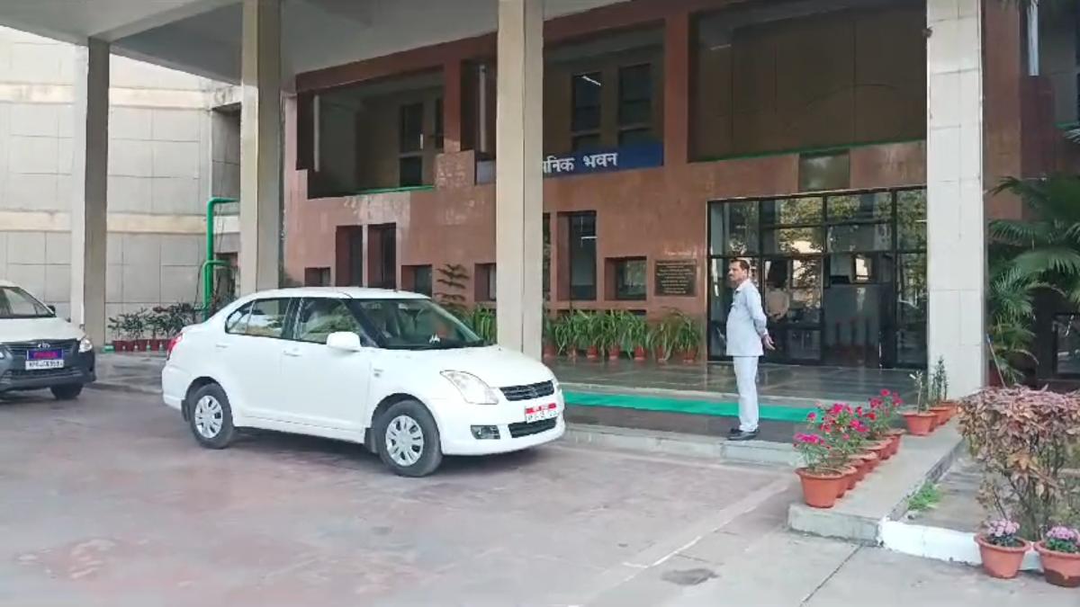 BREAKING: BMHRC में CBI का छापा, डाॅयरेक्टर के चेंबर में खंगाले जा रहे दस्तावेज