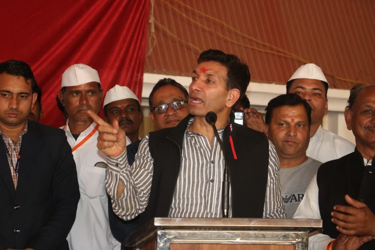 ‘मेरी रक्षा आपको करनी है…’, PCC चीफ जीतू पटवारी ने कार्यकर्ता सम्मेलन में कहा, राम मंदिर जाने पर बोले- एक लाख कांग्रेसी अयोध्या जाएंगे