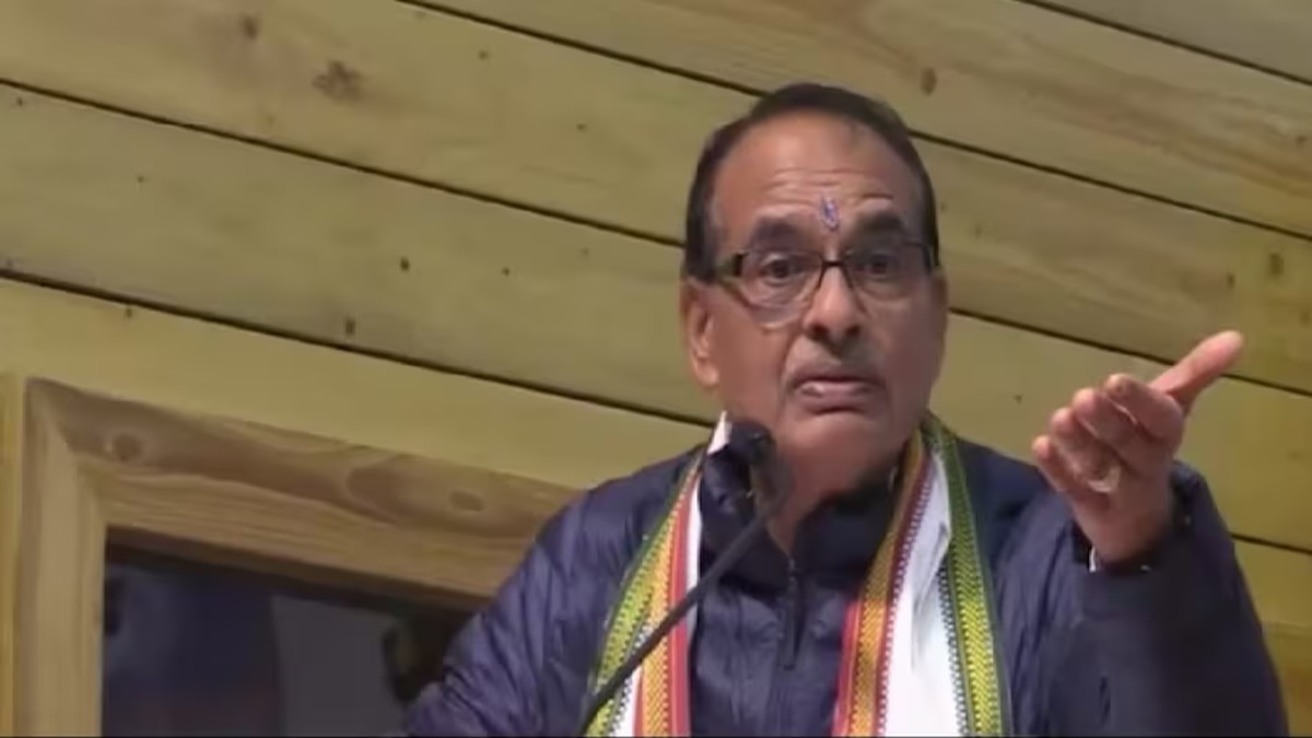 भाजपा प्रदेश कार्यालय पहुंचे पूर्व मुख्यमंत्री शिवराज सिंह चौहान, कहा- कांग्रेस समाप्त होने की ओर है 