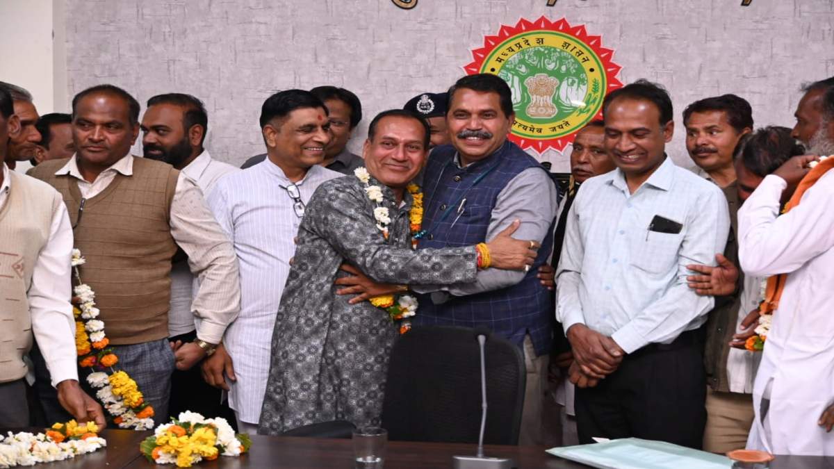 माकड़ोन में सरदार पटेल और डॉ. अंबेडकर दोनों की मूर्तियां होंगी स्थापित, दोनों पक्षों की सहमति से निर्णय लिया गया