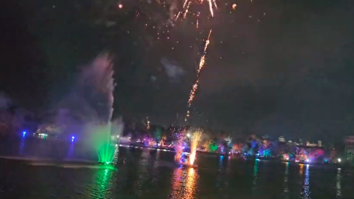 Agar Malwa Gaurav Diwas: धूमधाम से मनाया गया गौरव दिवस, CMO ने पार्षदों और कर्मचारियों संग किया डांस