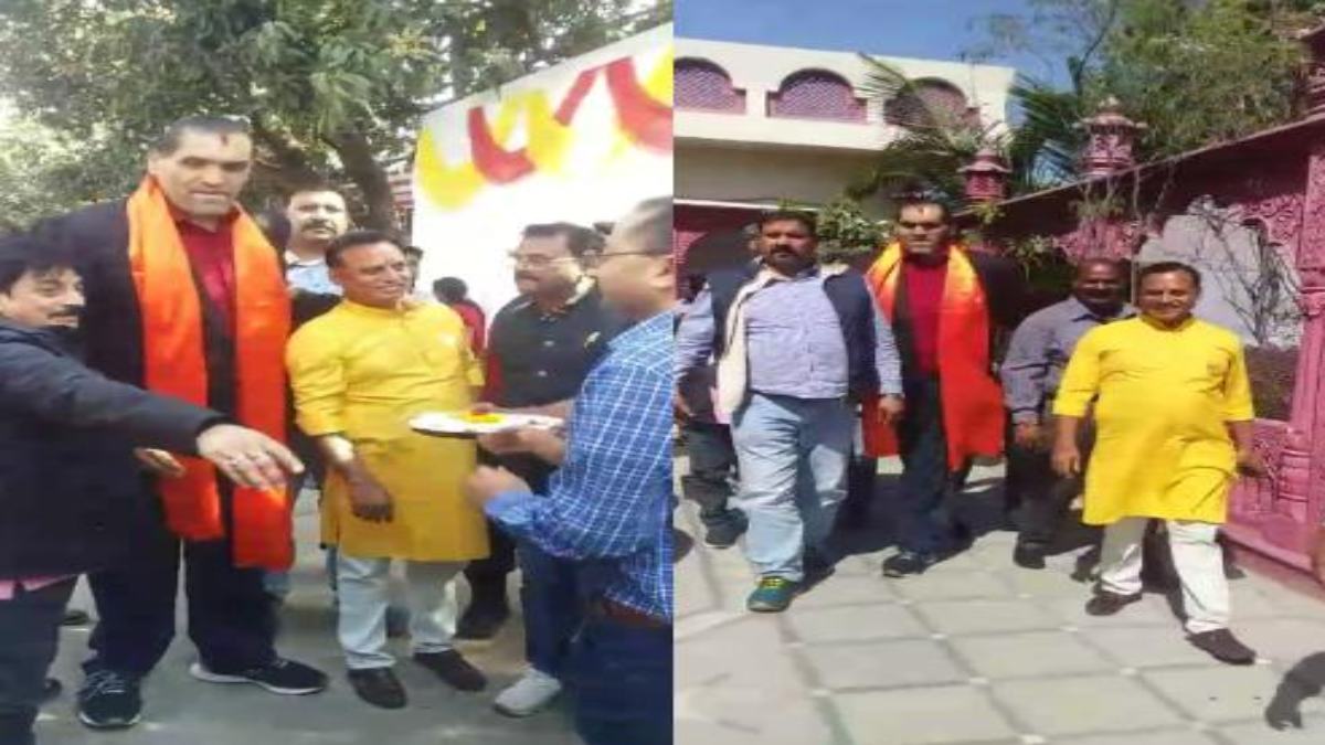 MP पहुंचे ‘द ग्रेट खली’: बालाजीपुरम मंदिर प्रबंधन के दंगल आयोजन में हाेंगे मुख्य अतिथि