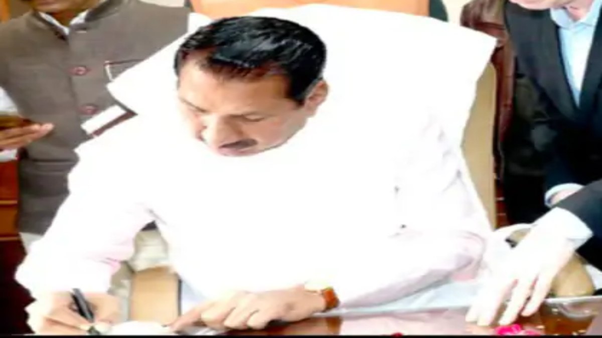 मंत्री ने अफसरों को दी चेतावनी: किसानों के साथ धोखाधड़ी करने वालों को बख्शा नहीं जाएगा, दिए ये अहम निर्देश