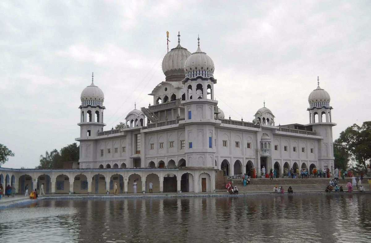 गुरुद्वारों से मिली आपत्तिजनक सामग्री, अर्धसैनिक बलों से भी खाली कराए कमरे