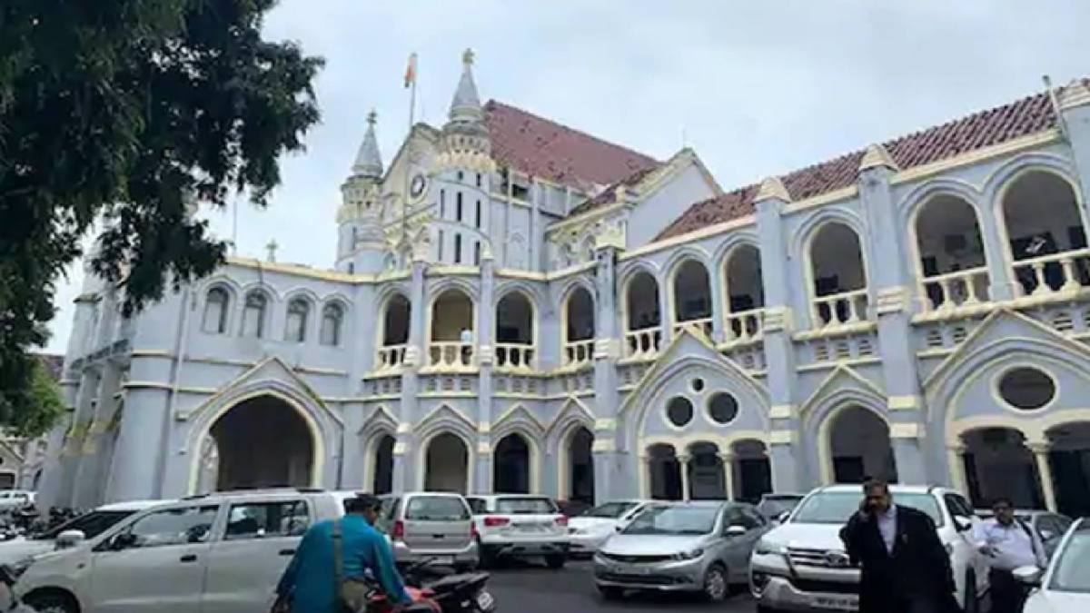डॉ अजय लाल की गलत जानकारी देकर फंसा महाधिवक्ता कार्यालय, HC ने किया तलब, पूछा- किसके कहने पर भगोड़ा किया था घोषित?