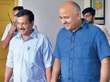 सीएम केजरीवाल ने विधानसभा में मनीष सिसोदिया को किया सैल्यूट