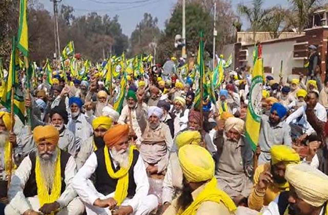 किसानों को लेकर भारतीय किसान यूनियन एकता उगराहां भी मैदान में, केंद्र सरकार के खिलाफ जमकर नारेबाजी