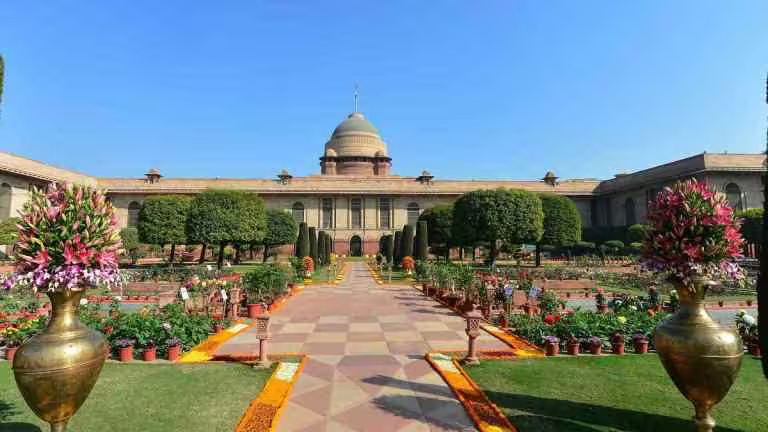 राष्ट्रपति भवन स्थित अमृत उद्यान आम लोगों के लिए कल से खुलेगा, जानिए टाइमिंग…